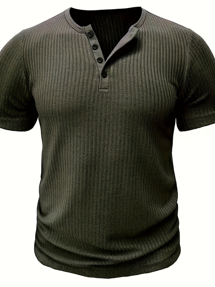 Modernes Herren Henley T-Shirt, stilvoll im Casual Look mit hohem Tragekomfort.