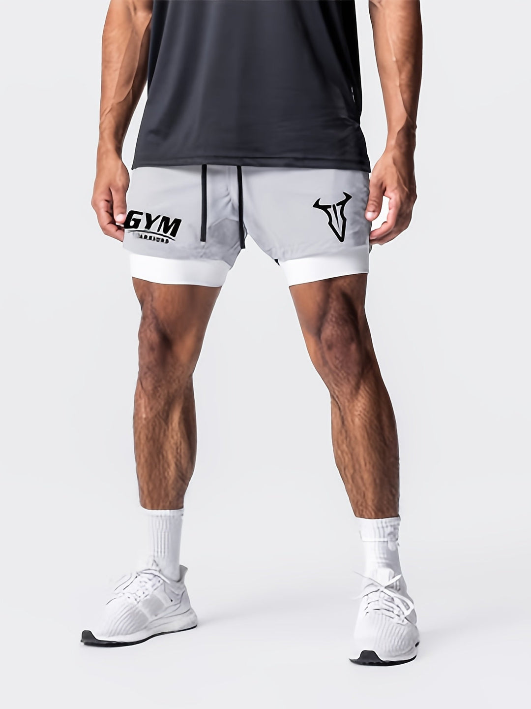 Sportliche Herren Performance Shorts, 2-in-1 Stil, perfekt für Fitnessstudio.
