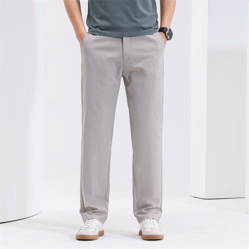 Elegante Herren Business-Hose in Khaki, locker geschnitten mit mittelhohem Bund – perfekt für Büro und Smart Casual.