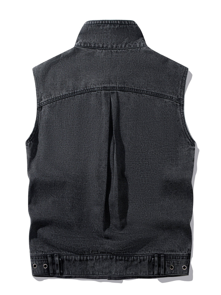 Lässige Herren-Denimweste mit Knöpfen, im Streetwear-Look. Vielseitig für jede Jahreszeit und Casual-Outfits.