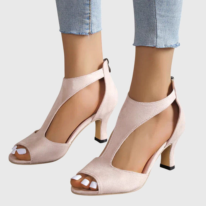 Komfortable Damen Blockabsatz-Pumps, ideale Alltagsschuhe für elegante Frauen. Vielseitige Damenschuhe.