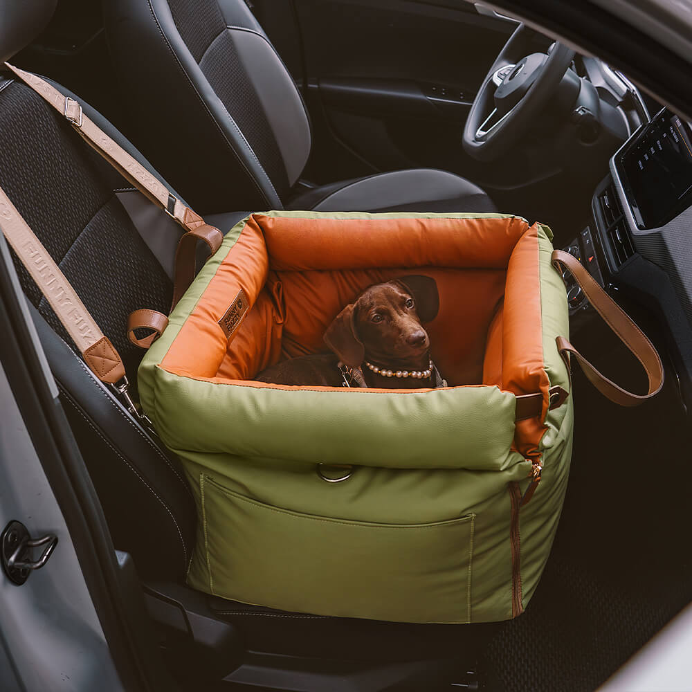 Hundeautositz mit atmungsaktivem Kunstleder für Komfort im Sommer und Winter.