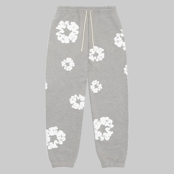 Lebhafter Damen Hoodie mit farbenfrohem Blumenmuster, ein Hingucker für entspannte Stunden.