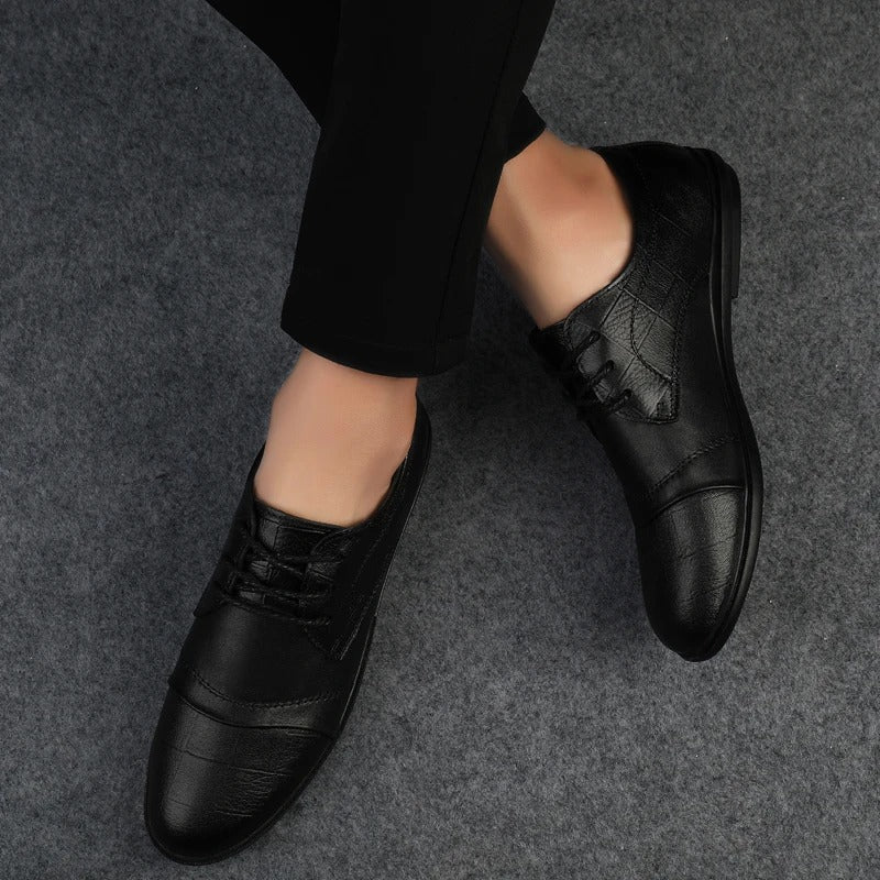 Vielseitige klassische Herren Schnürschuhe in Braun, elegant für Business, Anlässe und gehobene Freizeit.