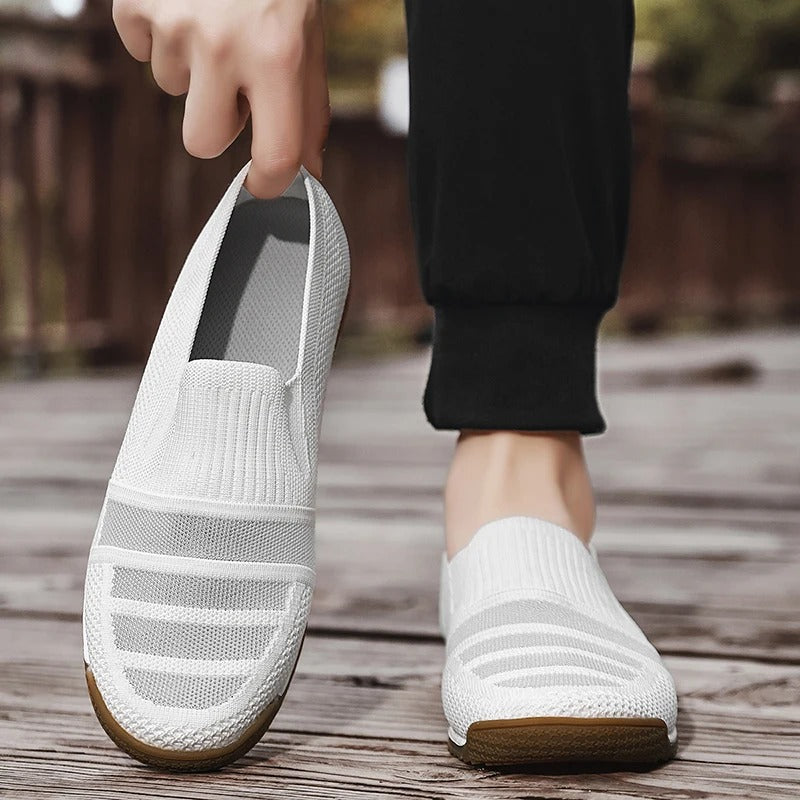 Praktische und stilvolle Herren Slip-On Loafers, atmungsaktiv, gepolstert und federleicht.
