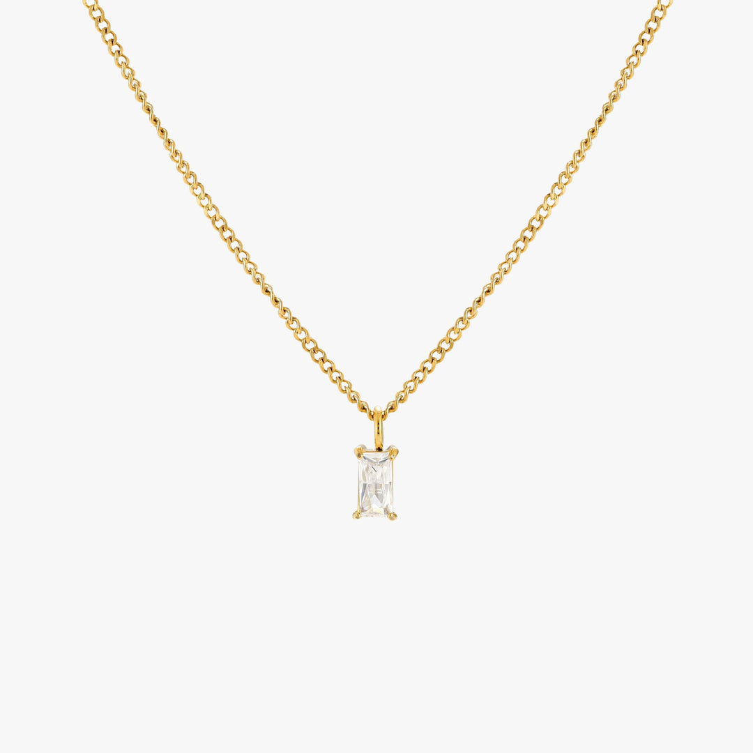 Elegante Damen Goldkette mit Kristallanhänger. Verstellbarer, wasserfester Damenschmuck für jeden Tag.