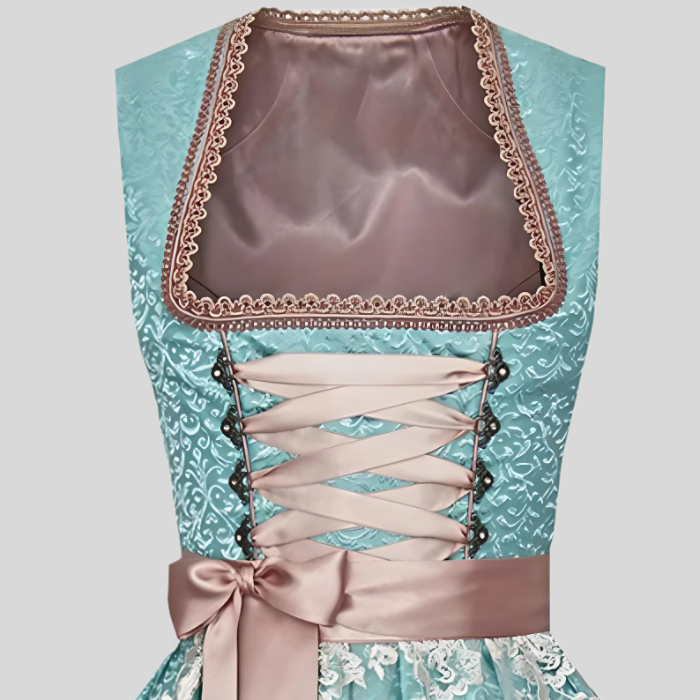 Modisches Damen Minikleid, dreifarbig mit Spitze & Bändern. Elegantes Freizeit- & Sommerkleid für stilvolle Auftritte.