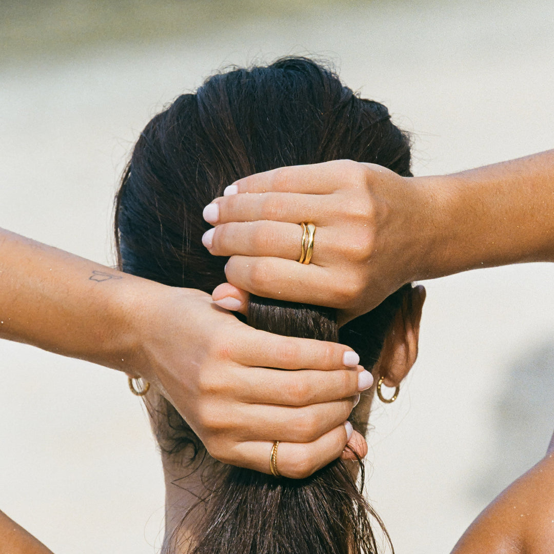 Hochwertiges Damen Ring Set, Gold- und Silberringe, wasserfest, hypoallergen, stapelbar.