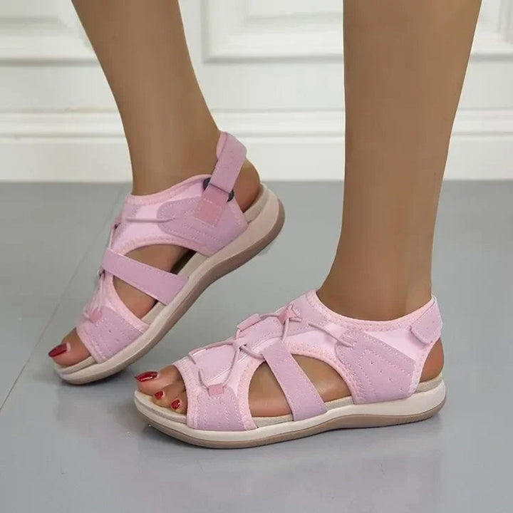 Trekking Damen Sandalen mit verstellbaren Riemen & ergonomischem Design, für maximalen Komfort.