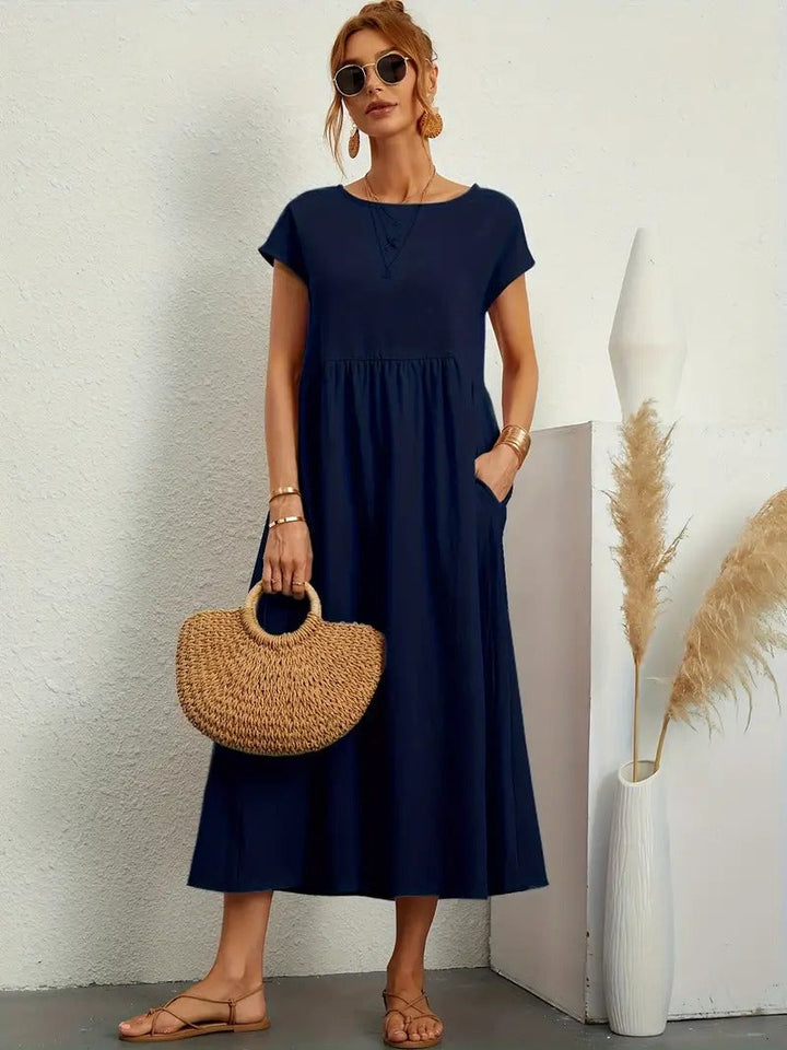 Bequemes Damen Sommerkleid in Midi-Länge; Freizeitskleid mit praktischen Seitentaschen.