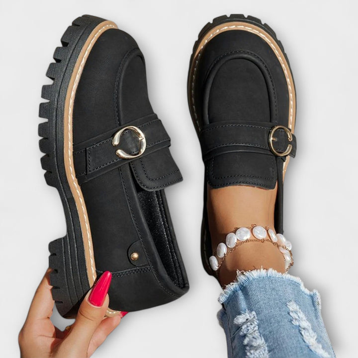 Vielseitige Damen Slipper: bequeme Freizeitschuhe, elegant & modisch für Arbeit, Alltag & Sommer. Hoher Komfort.
