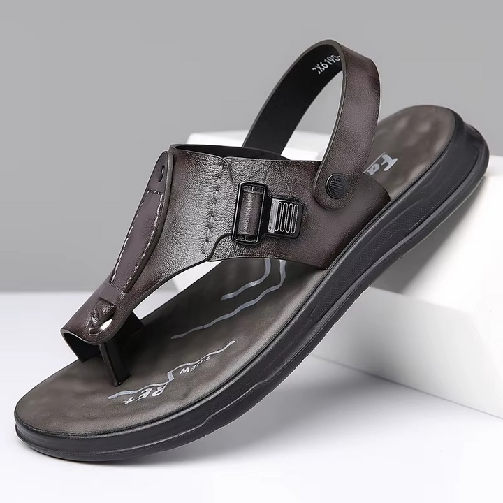 Bequeme Herren-Freizeitsandalen, leicht & atmungsaktiv, mit rutschfester Sohle für sicheren Halt im Sommer.