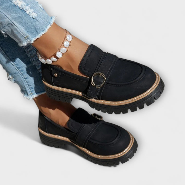 Rosa Damen Slipper: modische Freizeitschuhe, bequem & elegant. Ideal für Sommer & stilvollen Freizeit-Look.