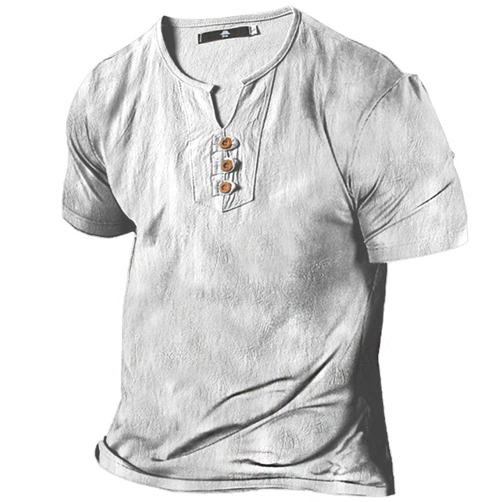 Herren T-Shirt mit klassischem Henley-Kragen und kurzen Ärmeln, ideal für Freizeit, Sommer & Frühling. Stilvolle Männermode.