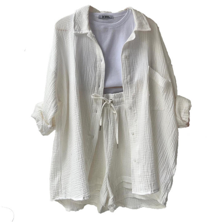 Lässiges Damen Zweiteiler Set: Kurzarm-Oberteil und Shorts, bequem und stilvoll.