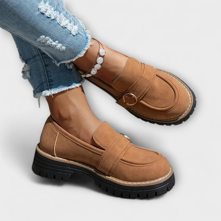 Elegante Damen Slipper: modische Freizeitschuhe für stilvollen Alltag & Sommer. Ultimativer Komfort.