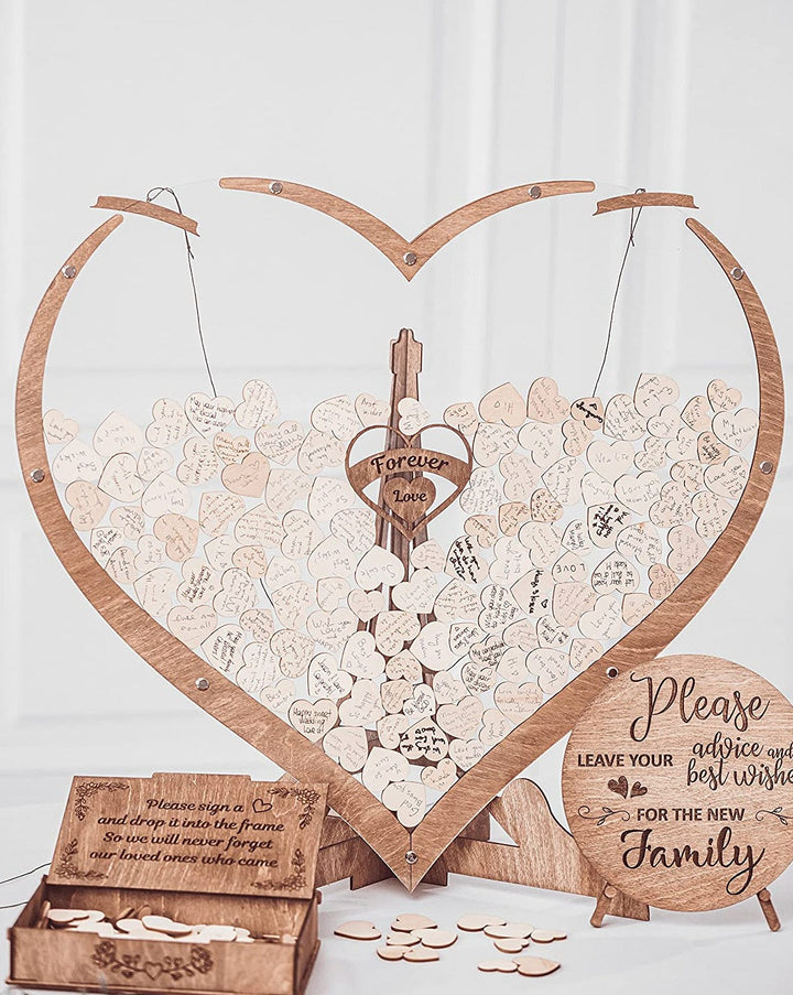 Personalisiertes Herz-Gästebuch aus Holz, ideal für Hochzeitsgäste und Geburtstage. Ein besonderes Geschenk.