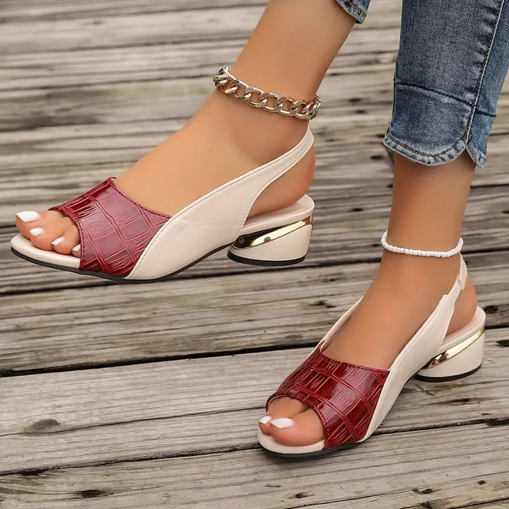 Modische Damensandalen mit stabilem Blockabsatz für optimalen Komfort. Perfekte elegante Sommerschuhe für Damen.