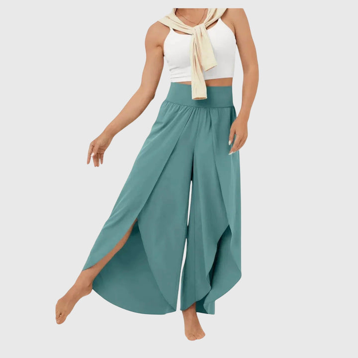 Bequeme weite Damensommerhose mit lockerem Schnitt für ultimativen Komfort und luftige Eleganz an warmen Tagen.
