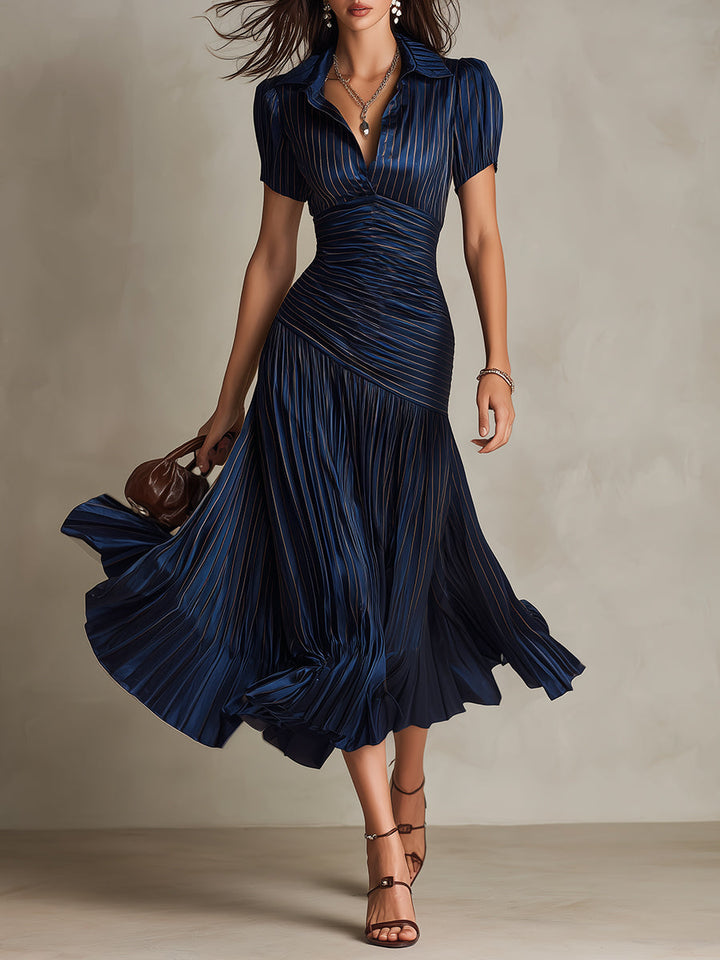 Zeitlos elegantes Damen Midikleid, gestreift, im Retro-Stil. Ein Must-have für festliche Anlässe.