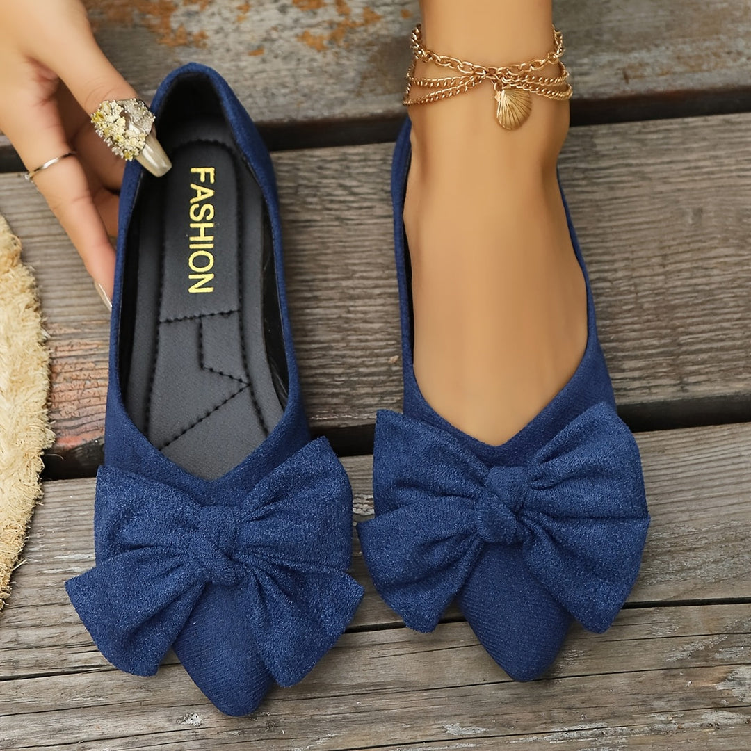Elegante Damen Ballerinas mit spitzer Kappe und Schleife. Vielseitig für Büro, Freizeit und besondere Anlässe.