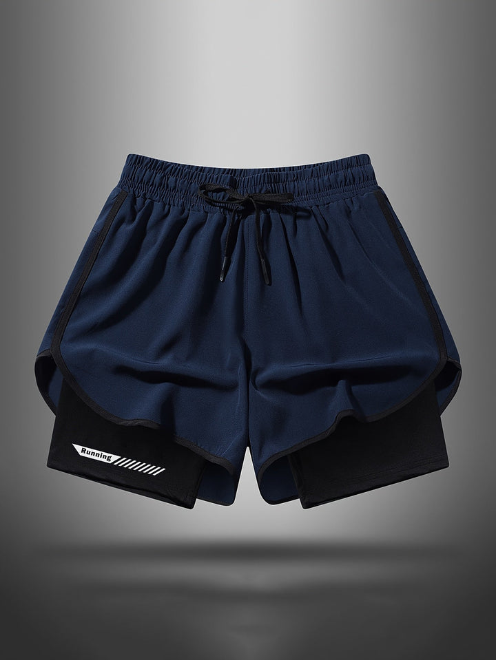 Komfortable Herren 2-in-1 Trainingsshorts, leicht, flexibel und feuchtigkeitsableitend für optimalen Komfort.