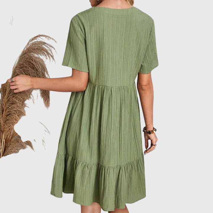 Leichtes, bequemes Damen Sommerkleid. Flatterndes Boho Midikleid mit Kurzarm für heiße Sommertage. Vielseitig.