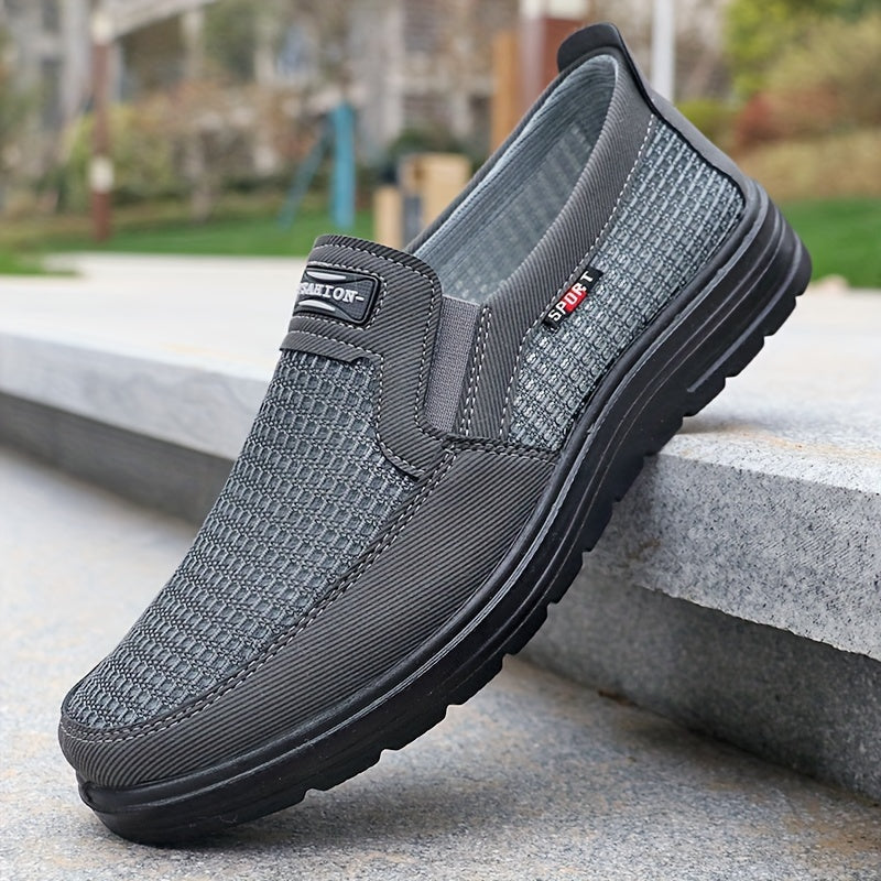 Atmungsaktive Herren Freizeitschuhe, Slip-On Sneaker für Komfort im Alltag. Ideal als leichte Sommerschuhe für Männer. [[lstfy-media:2]]