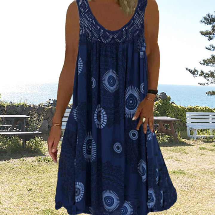 Stilvolles Damen-Sommerkleid ohne Ärmel. Perfekt für Freizeit, Strand oder Urlaub.
