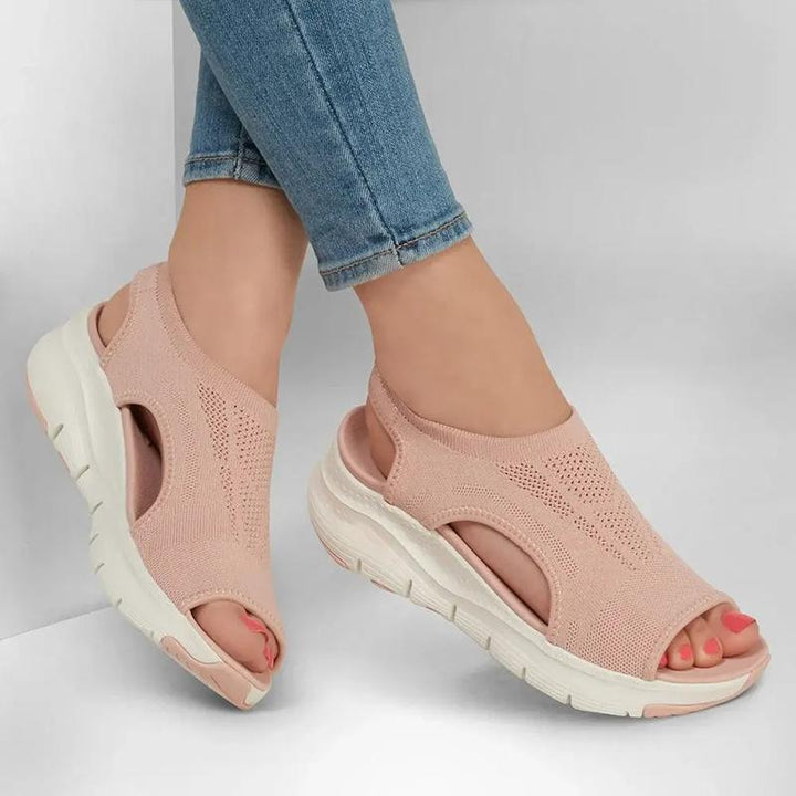 Leichte Damensandalen mit Fußgewölbestütze, perfekt für den Sommer. Bequeme Schlupfsandalen für jede Frau.