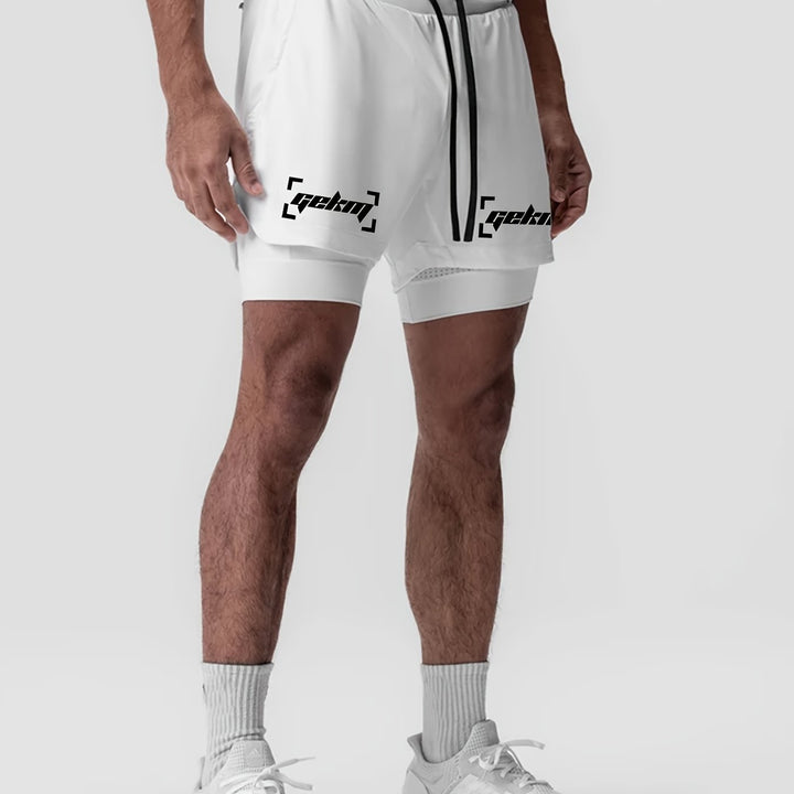 Bequeme Herren Sportshorts 2-in-1, für uneingeschränkte Bewegung beim Training.