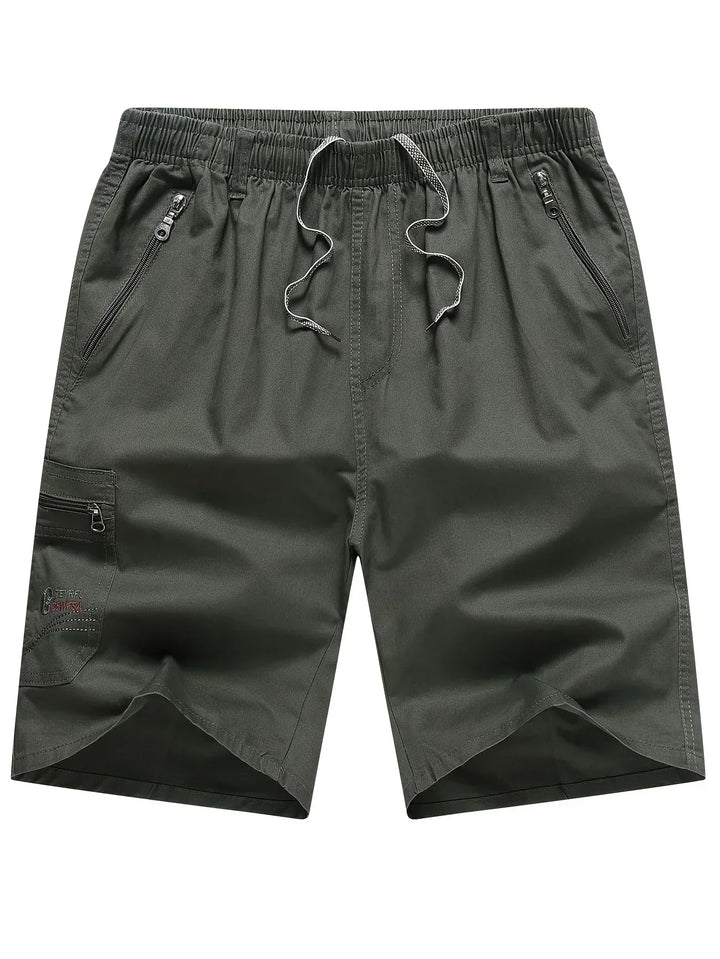 Funktionale Outdoor Shorts für Herren, strapazierfähig und atmungsaktiv mit viel Stauraum.