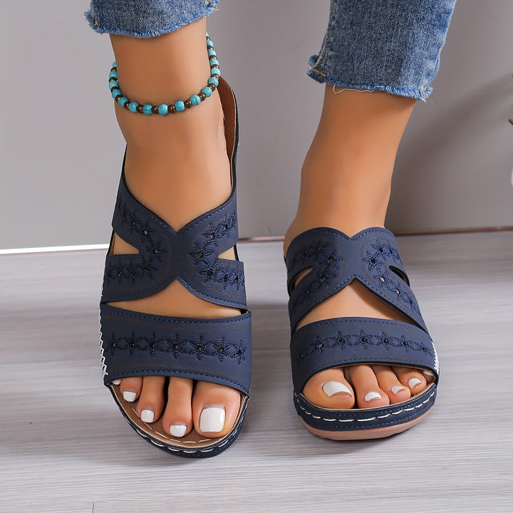 Elegante Damensandalen, leicht & orthopädisch. Bieten stilvollen Komfort und Unterstützung für gesunde Füße.
