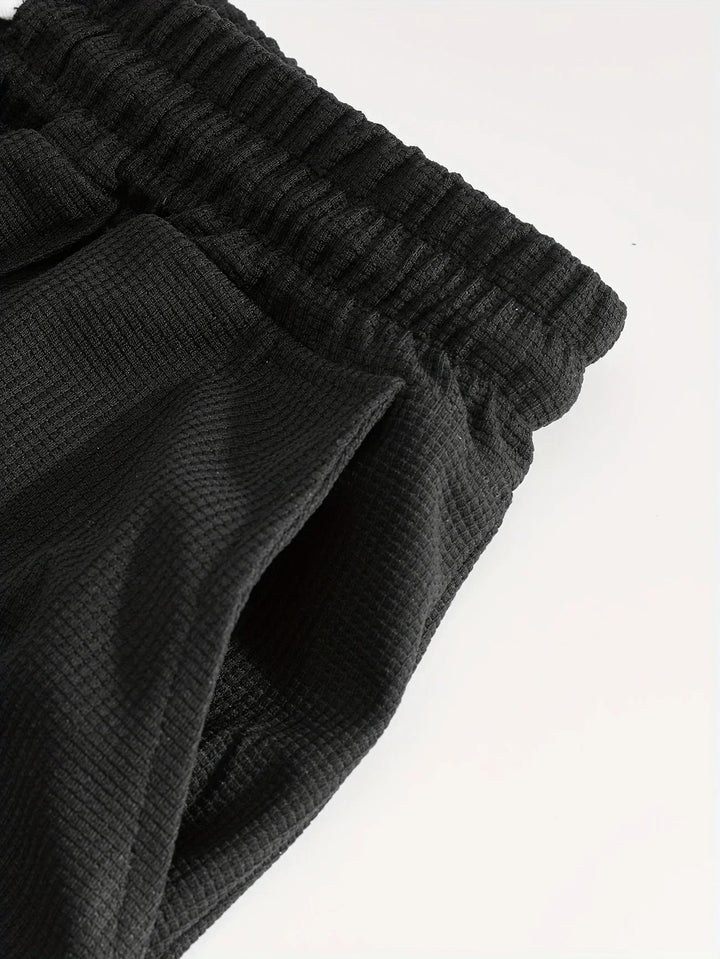 Lässiges Herren Freizeitset T-Shirt und Shorts, atmungsaktiv für Komfort den ganzen Tag.