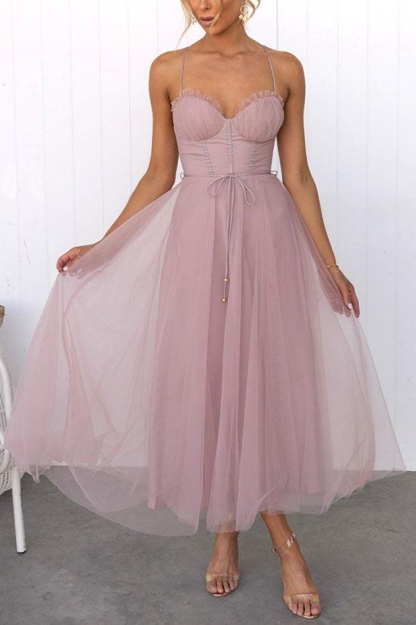 Elegantes Damen Trägerkleid, knöchellanges Maxikleid, ärmellos für Sommertage.