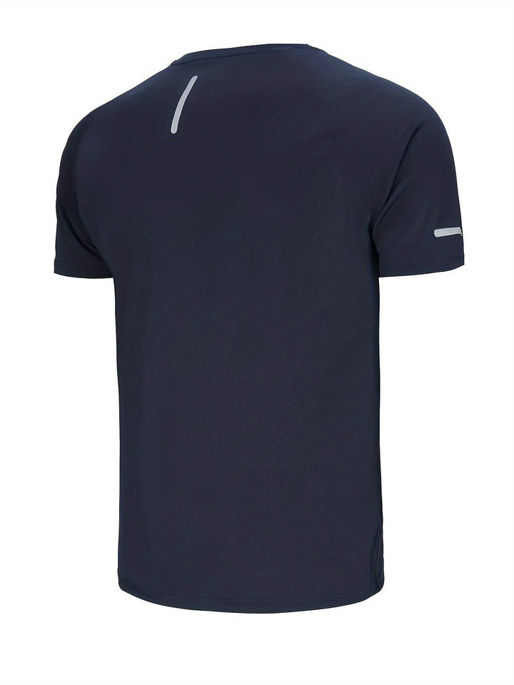 Vielseitiges Herren Sport T-Shirt, perfekt als Outdoor Shirt oder für das Fitnessstudio.