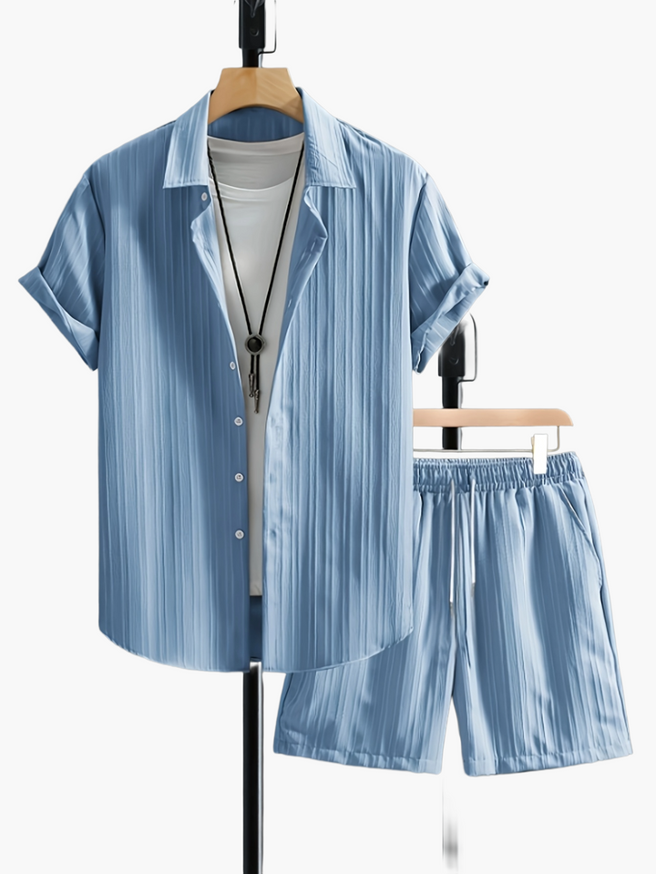 Vielseitiges Herren Sommer Set: Kurzarmhemd & Shorts, ideal für Freizeit, Alltag & Strand.