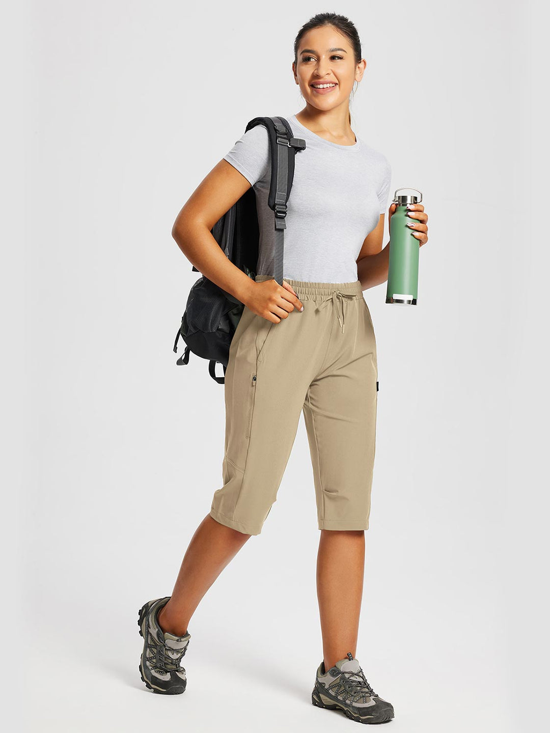 Elegante Damen Capris mit Reißverschlusstaschen für Outdoor & Stadt.
