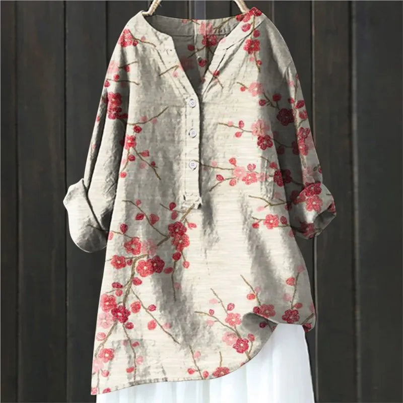 Elegante Damen Blütenbluse Sophie mit zartem Blumenmuster, ideal für Frühling, Sommer & Herbst.