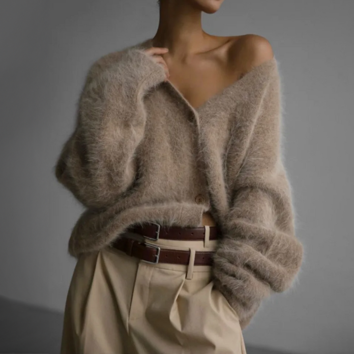 Damen Oversized Cardigan aus weichem Strick, elegant und komfortabel. Perfekt für einen stilvollen Layering Look.