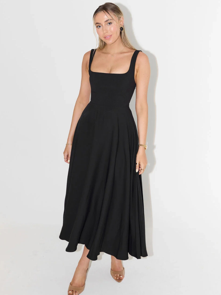 Damen A-Linien Midikleid in Schwarz, elegant, für Herbst, breite Träger, modischer quadratischer Ausschnitt.
