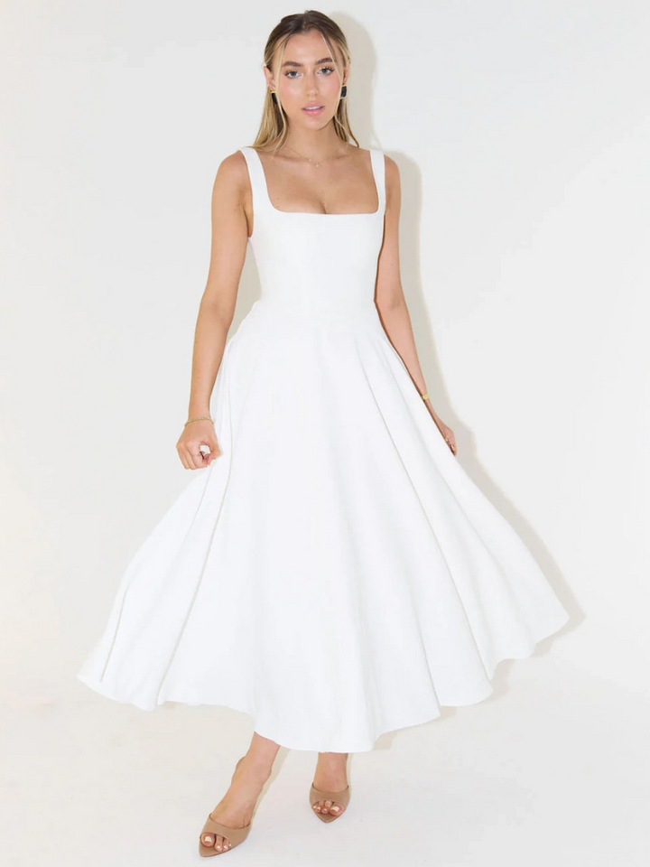 Rotes Damen Midikleid, modisches Herbstkleid, quadratischer Ausschnitt & breite Träger. Festlich & stilvoll.