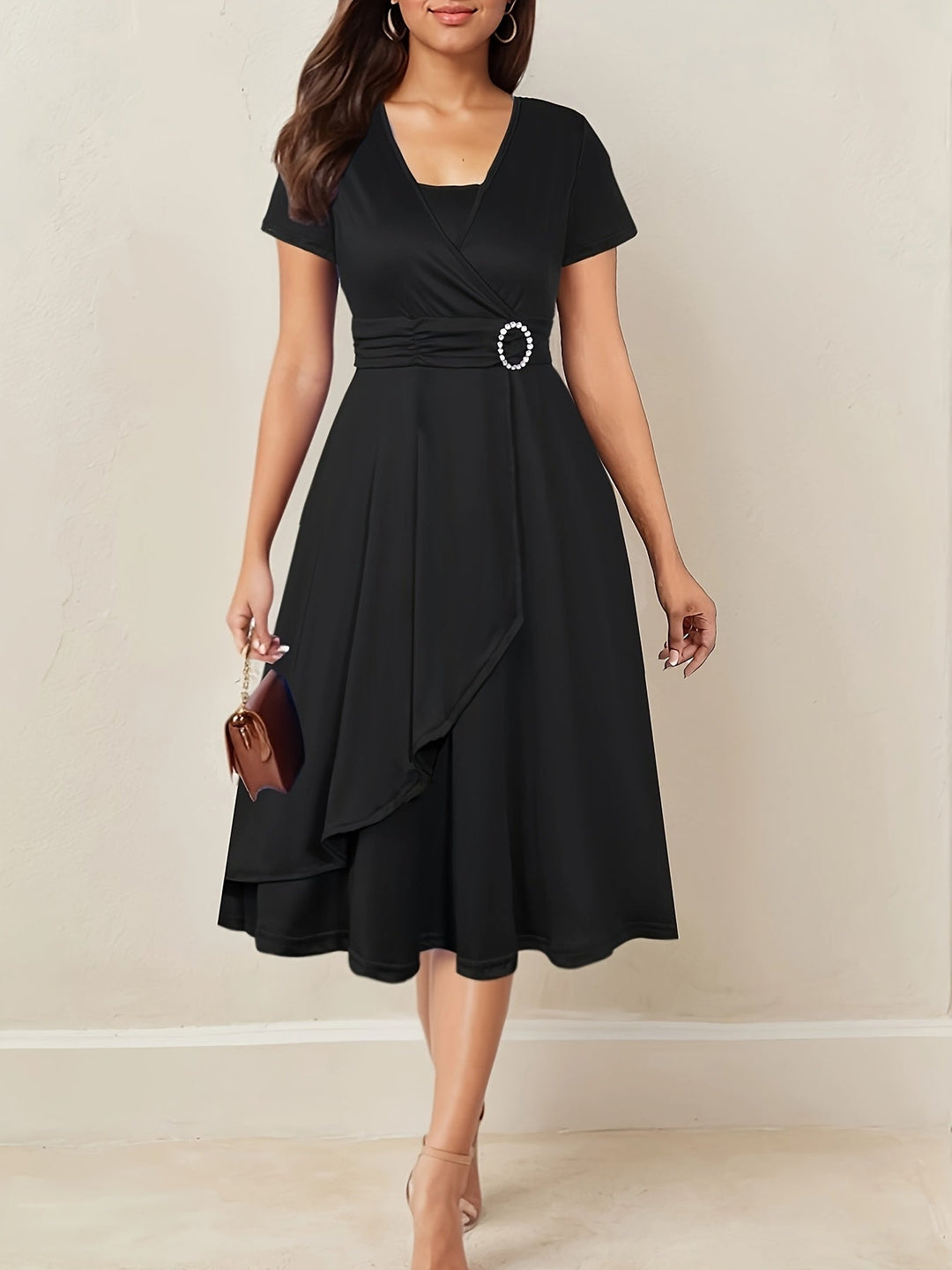 Festliches Damen Maxikleid, schwarz, blau oder rot, ein glamouröses Abendkleid für Hochzeiten und Partys.