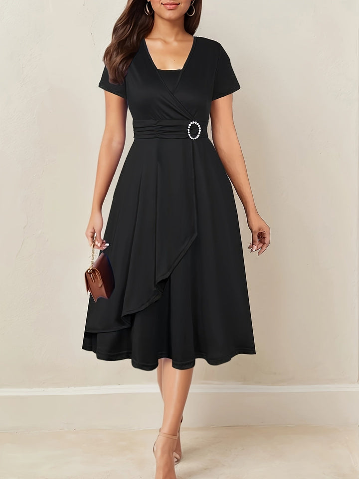 Festliches Damen Maxikleid, schwarz, blau oder rot, ein glamouröses Abendkleid für Hochzeiten und Partys.