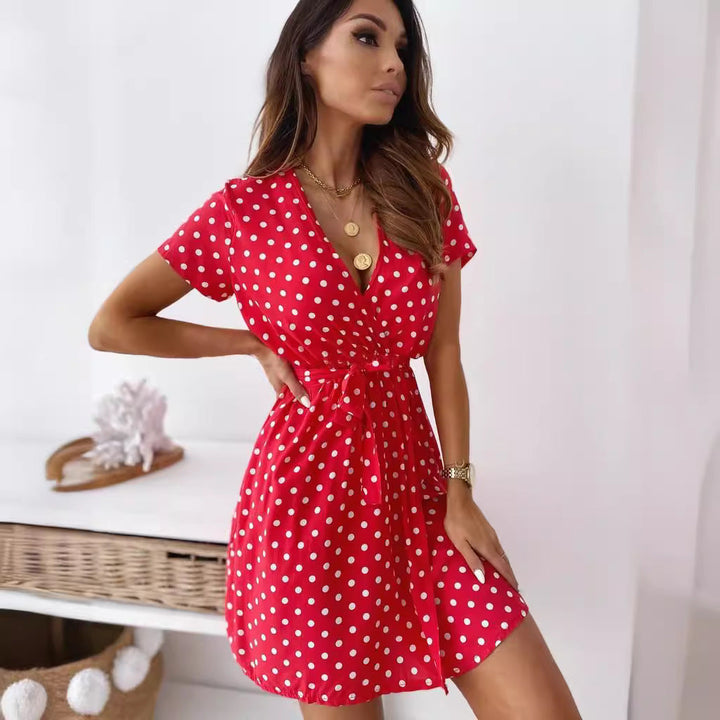 Elegantes Damen Polka-Dot Wickelkleid mit Pünktchenmuster; vielseitiges kurzärmeliges Minikleid für Sommer & Party.