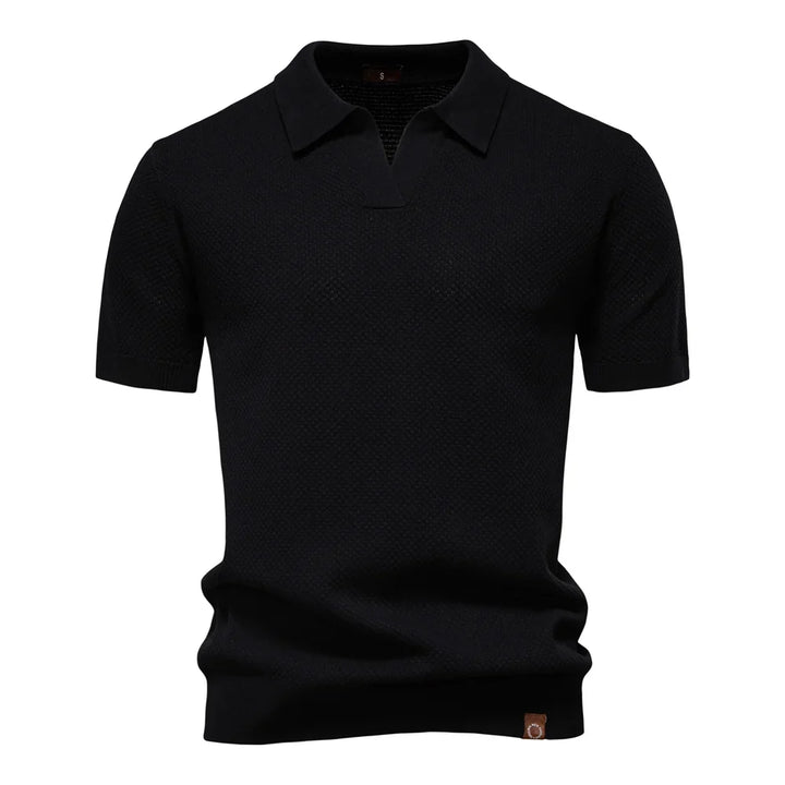 Komfortables und stilvolles Herren Poloshirt Elio. Strukturiertes Kurzarm-Oberteil für Frühling und Sommer. Elegant.