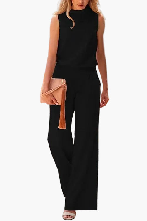Stilvoller Damen Jumpsuit, ärmellos mit weitem Bein. Perfekt für Sommer, Business und Casual Chic.