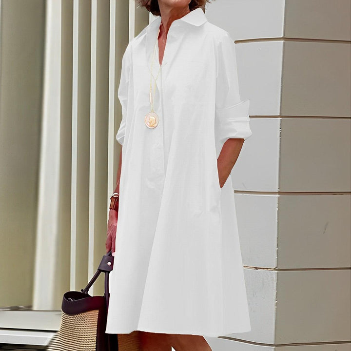 Bequemes Damenkleid, Shirtdress mit Umschlagkragen und lockerer Passform. Perfektes Frühlings- und Herbstkleid.