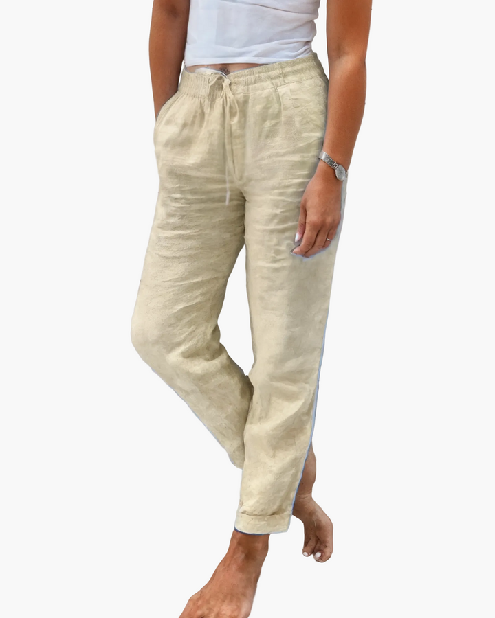 Leichte Damen Sommerhose mit Tunnelzug für entspannte Tage am Strand oder in der Stadt. Vielseitige Freizeitmode.