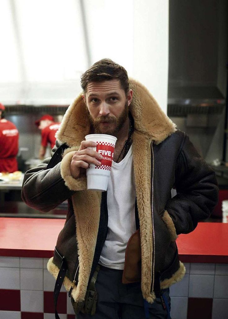Vielseitige Herren Winterjacke: Businesslook & Freizeitjacke. Klassisch, isoliert & warm für kalte Tage.